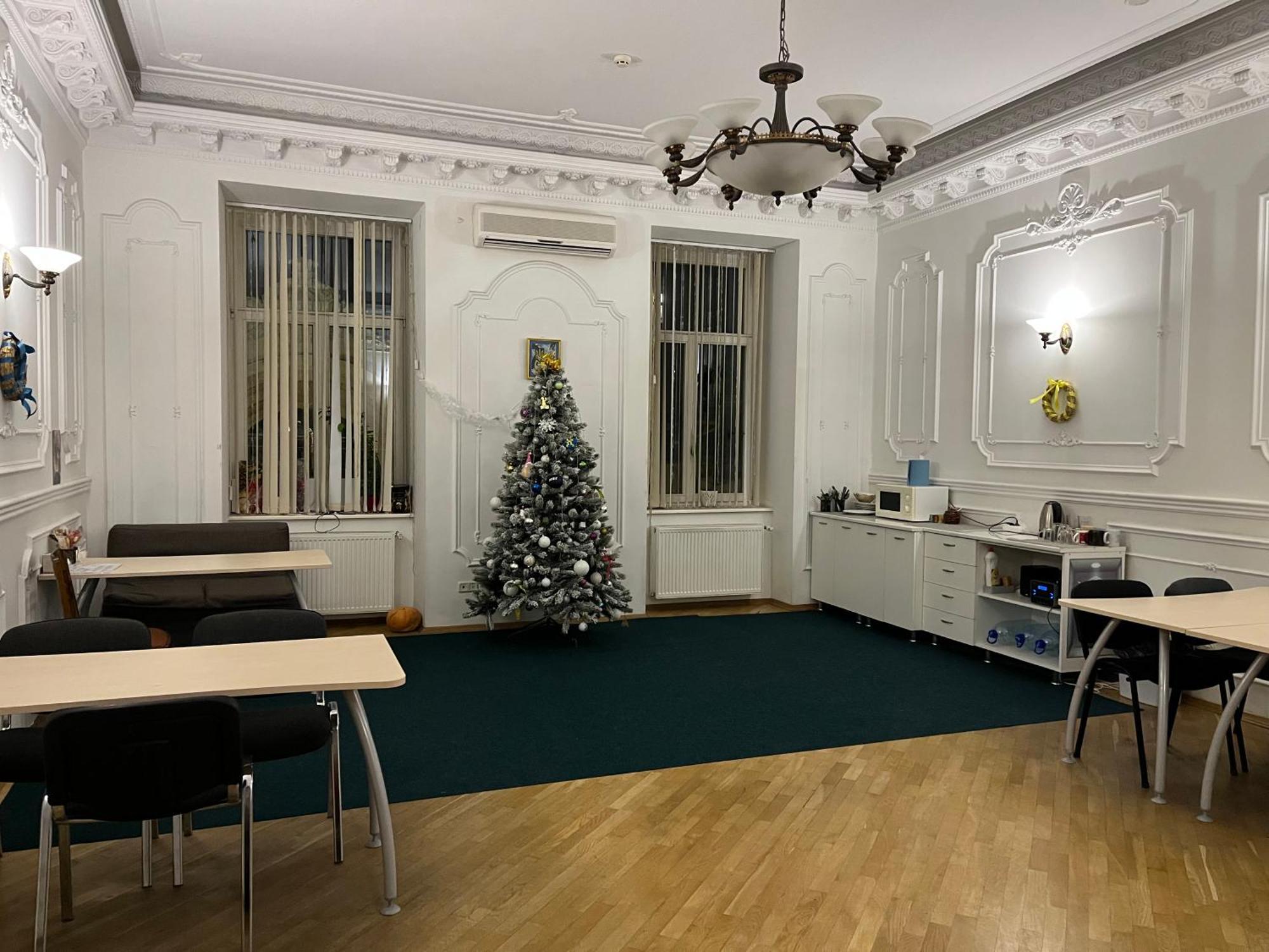 Центрум Апартаментс Lviv Bagian luar foto