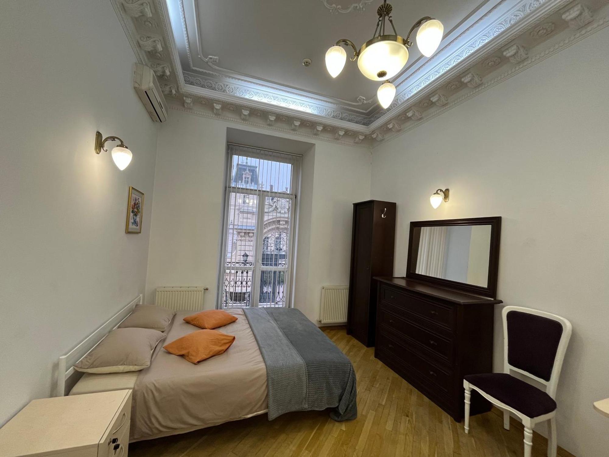 Центрум Апартаментс Lviv Bagian luar foto