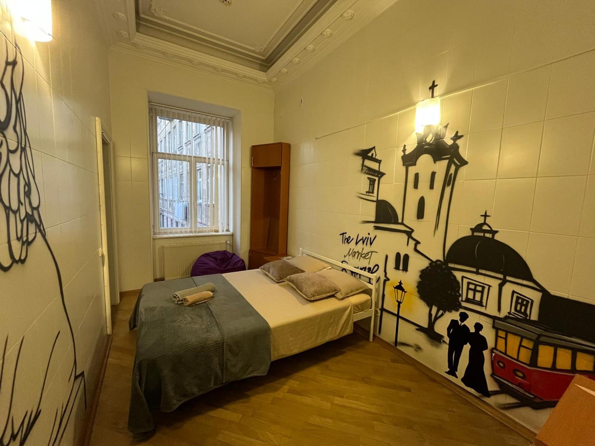 Центрум Апартаментс Lviv Bagian luar foto