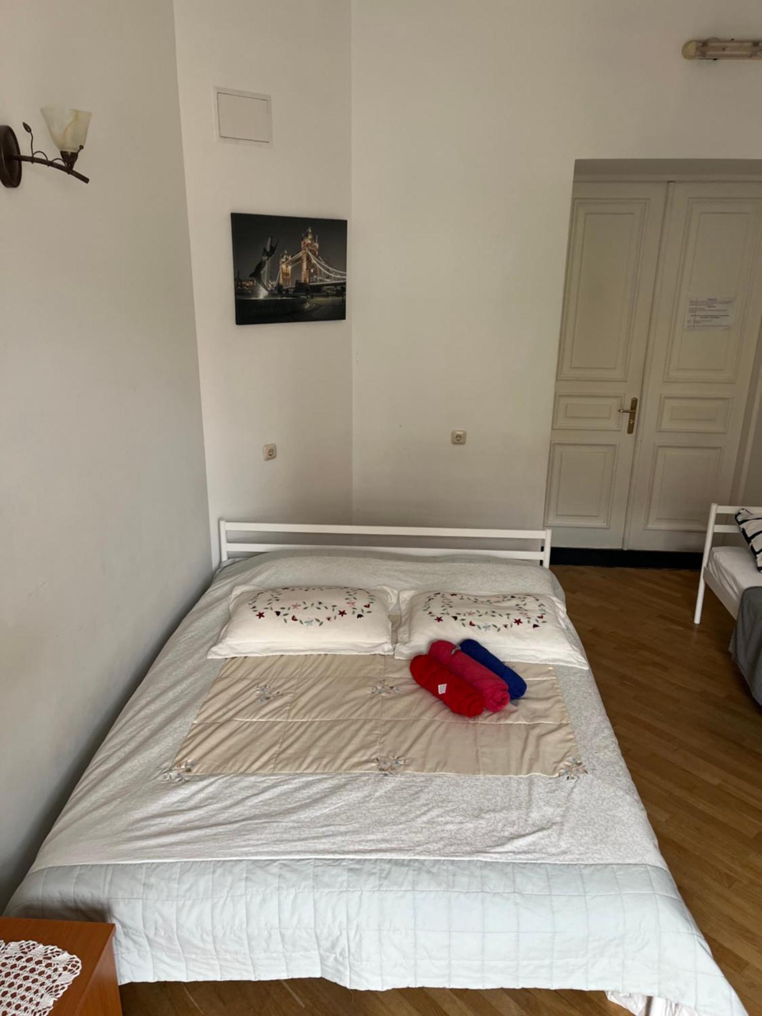 Центрум Апартаментс Lviv Bagian luar foto